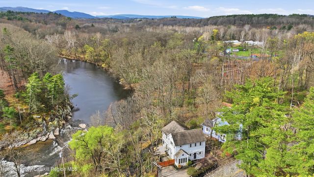 669 New York 213, Rosendale, NY 12472