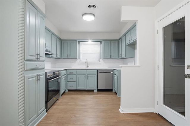 1320 SW 67th Street, Oklahoma City, OK 73159