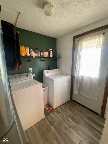 8321 N County Road 75 E, Lizton, IN 46149