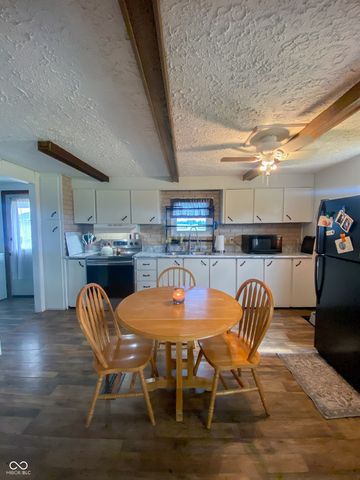 8321 N County Road 75 E, Lizton, IN 46149