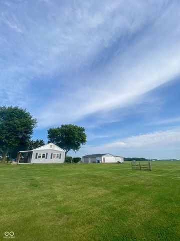 8321 N County Road 75 E, Lizton, IN 46149