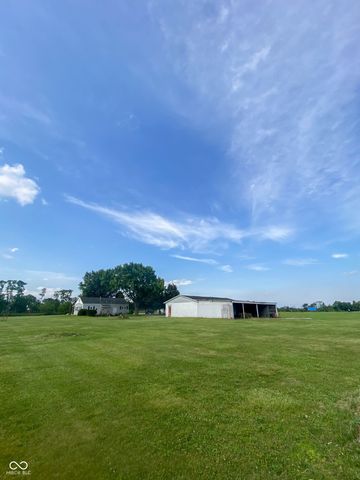 8321 N County Road 75 E, Lizton, IN 46149