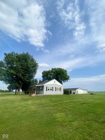 8321 N County Road 75 E, Lizton, IN 46149
