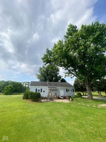 8321 N County Road 75 E, Lizton, IN 46149