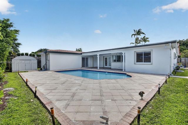 3661 N 52nd Avenue, Hollywood, FL 33021