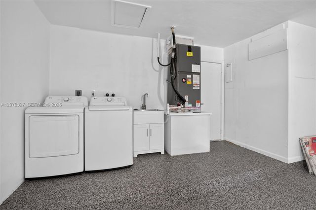 3661 N 52nd Avenue, Hollywood, FL 33021