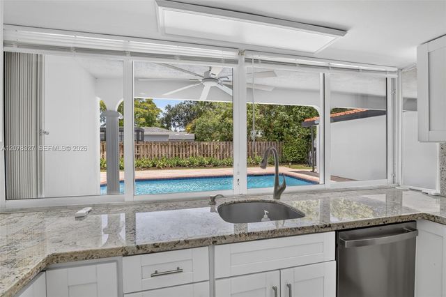 3661 N 52nd Avenue, Hollywood, FL 33021