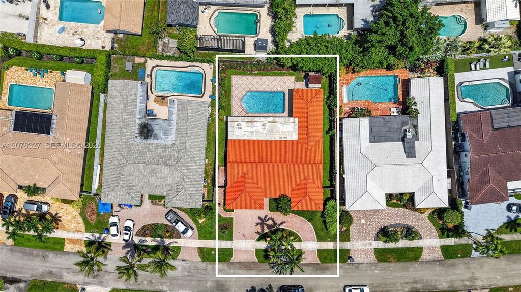 3661 N 52nd Avenue, Hollywood, FL 33021