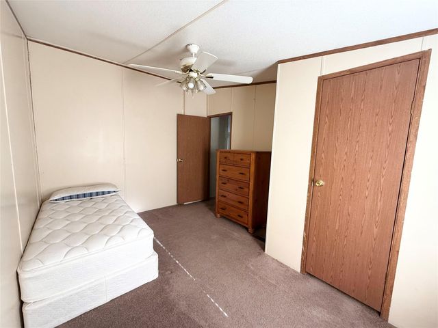 5744 E State Highway 21, Crockett, TX 75835