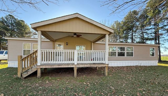 5744 E State Highway 21, Crockett, TX 75835