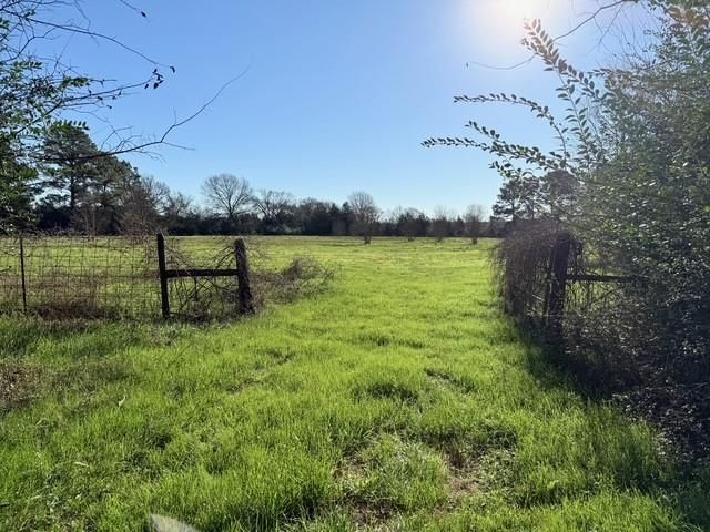 5744 E State Highway 21, Crockett, TX 75835