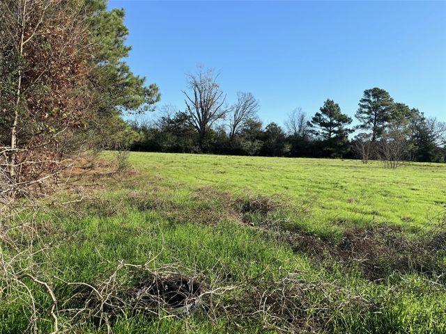 5744 E State Highway 21, Crockett, TX 75835