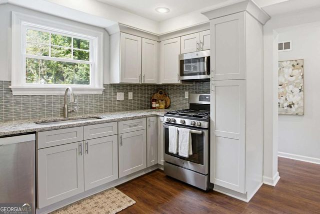 1893 Hamlin Drive SW, Marietta, GA 30064
