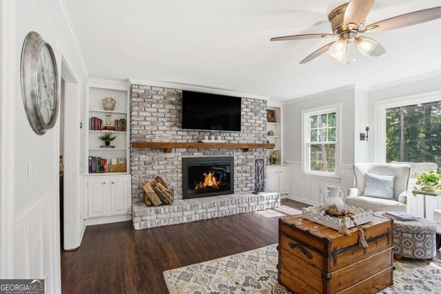 1893 Hamlin Drive SW, Marietta, GA 30064