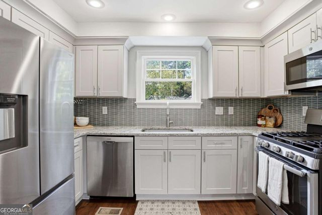 1893 Hamlin Drive SW, Marietta, GA 30064
