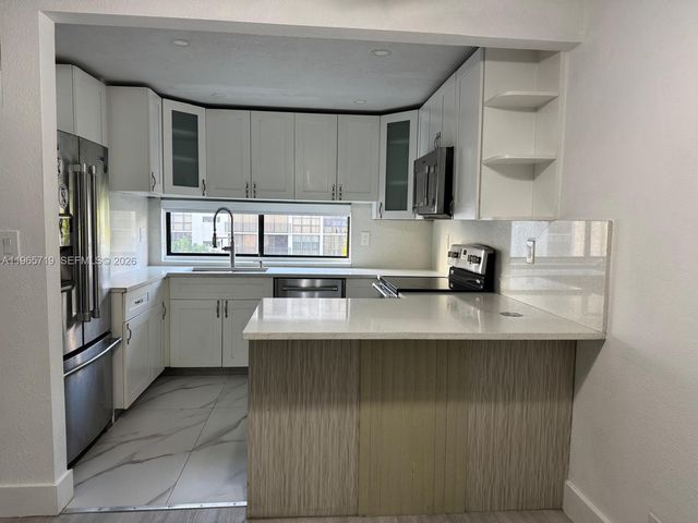 17021 N Bay Rd 627, Sunny Isles Beach, FL 33160