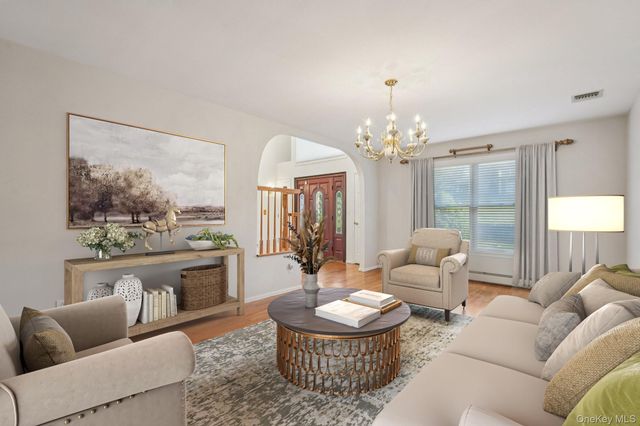 8 Foxwood Drive, Tomkins Cove, NY 10986