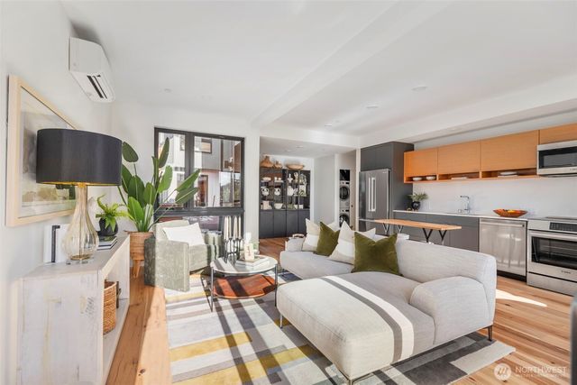 200 Shepard Way NW, Bainbridge Island, WA 98110