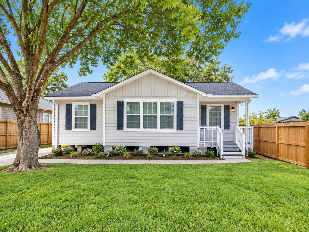 120 Weldon Street, South Houston, TX 77587