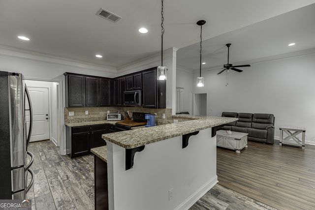 2858 Shadowstone Way, Winder, GA 30680