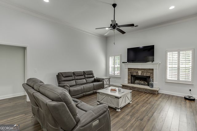 2858 Shadowstone Way, Winder, GA 30680