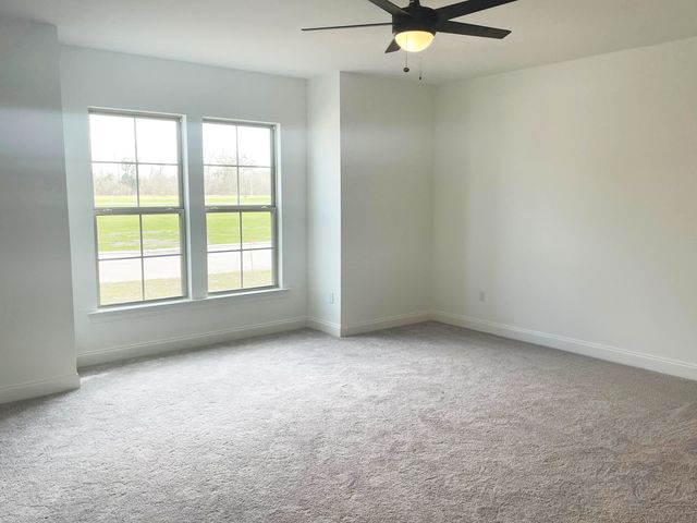 453 Rue Des Affaires, Houma, LA 70364