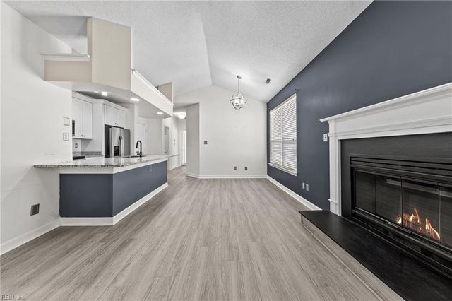 3205 Jade Ct Apt 302, Virginia Beach, VA 23451