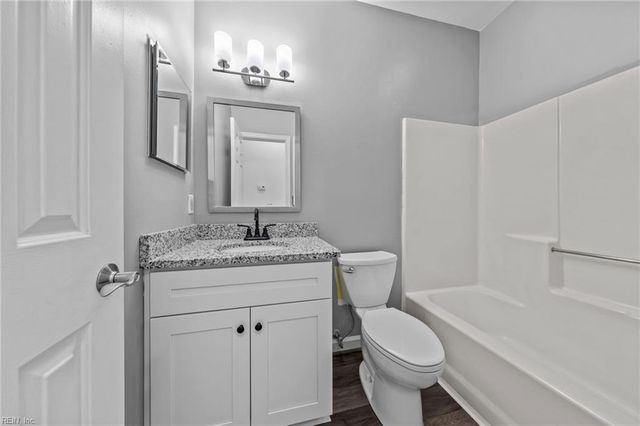 3205 Jade Ct Apt 302, Virginia Beach, VA 23451