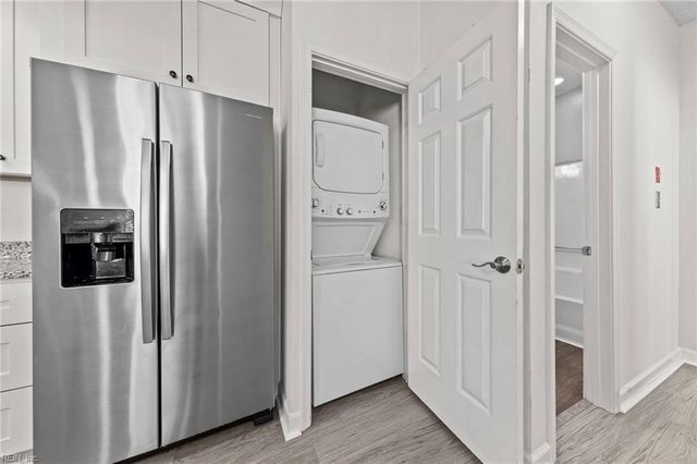 3205 Jade Ct Apt 302, Virginia Beach, VA 23451