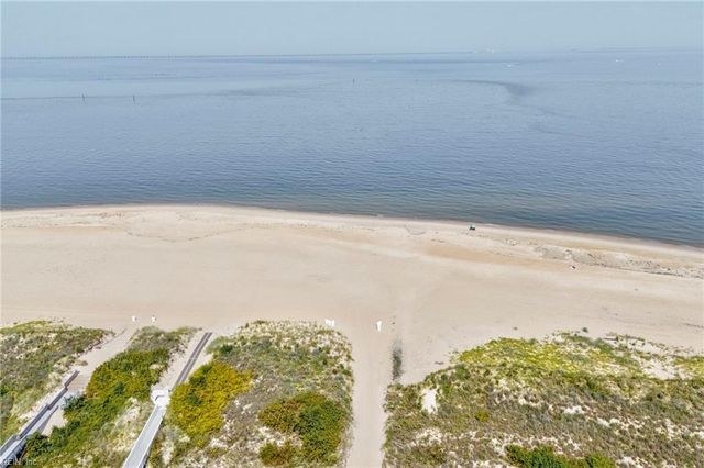 3205 Jade Ct Apt 302, Virginia Beach, VA 23451