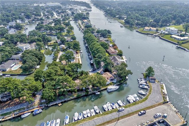 3205 Jade Ct Apt 302, Virginia Beach, VA 23451