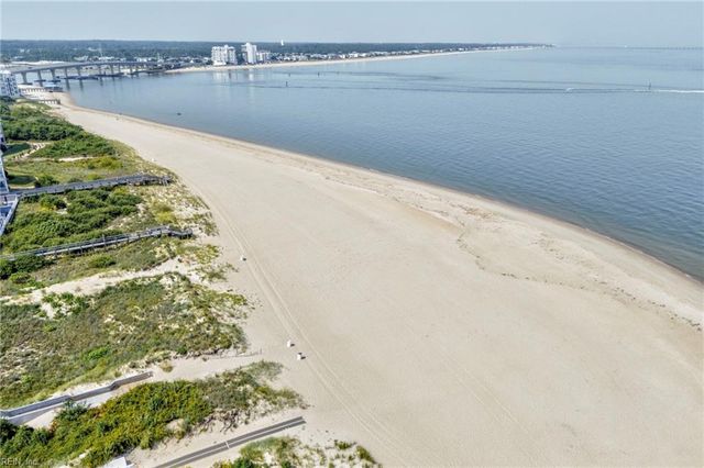 3205 Jade Ct Apt 302, Virginia Beach, VA 23451