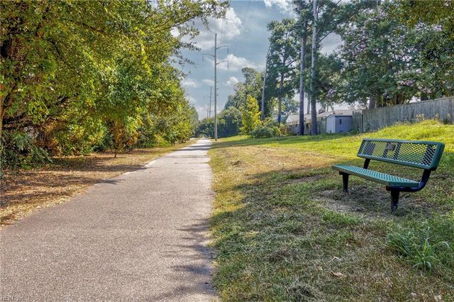 3205 Jade Ct Apt 302, Virginia Beach, VA 23451