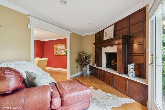 6730 S Madison Street, Willowbrook, IL 60527