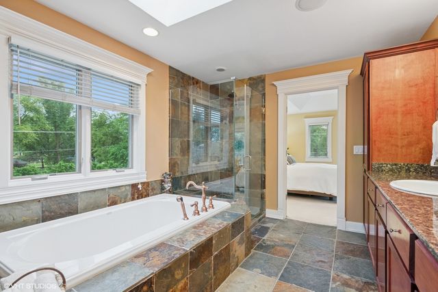 6730 S Madison Street, Willowbrook, IL 60527