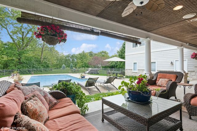 6730 S Madison Street, Willowbrook, IL 60527