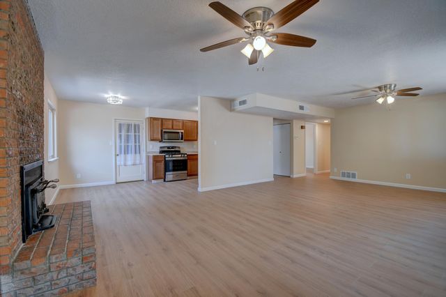 13406 Pierce Arrow Road NE, Albuquerque, NM 87112