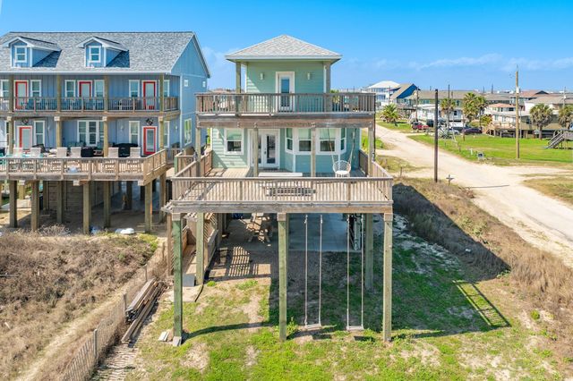103 Coral Court, Surfside Beach, TX 77541