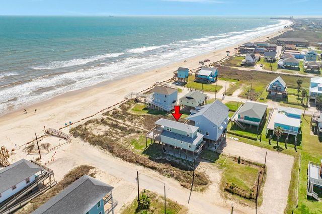 103 Coral Court, Surfside Beach, TX 77541