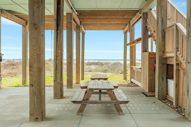 103 Coral Court, Surfside Beach, TX 77541