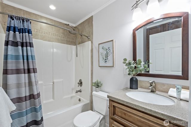 7028 S 127th Street, Seattle, WA 98178