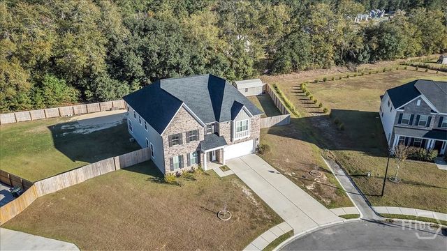 97 Gracyn Lane NE, Ludowici, GA 31316
