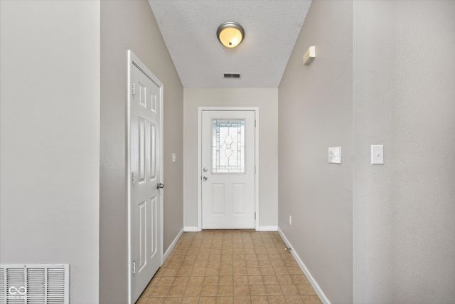 9655 Piper Lake Drive, Indianapolis, IN 46239