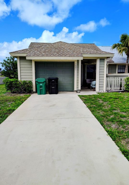 1501 SE Dewberry Court, Port St. Lucie, Port St Lucie, FL 34952