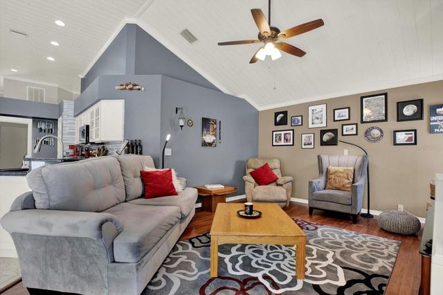 9042 BRELAND DRIVE, Tampa, FL 33626