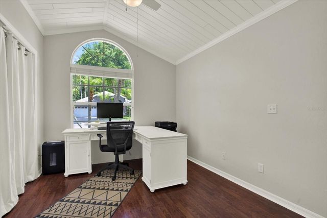 9042 BRELAND DRIVE, Tampa, FL 33626