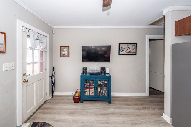 1055 Glenshaw Street, North Charleston, SC 29405