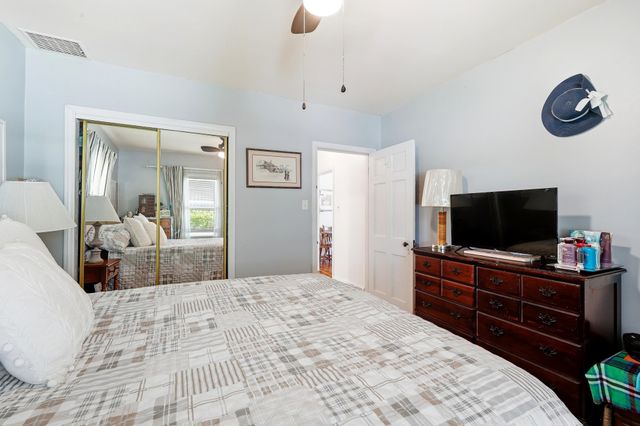 3037 Hughes Street, Huntington, WV 25704