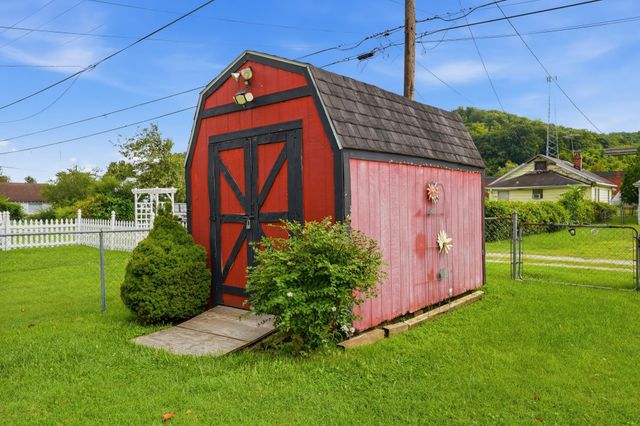 3037 Hughes Street, Huntington, WV 25704