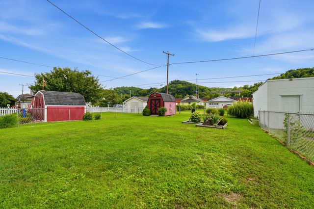 3037 Hughes Street, Huntington, WV 25704